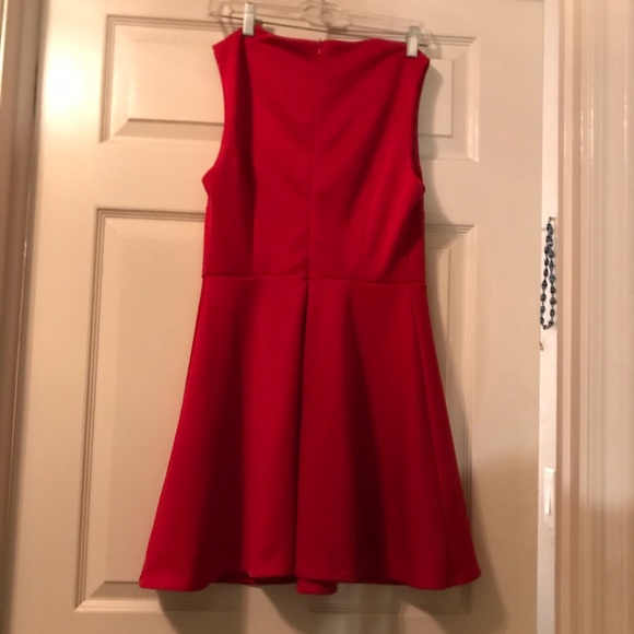 Red sequence dress - Picture 4 of 6